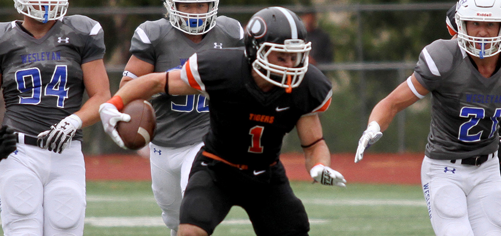 Football Drops Chargers, Moves to 4-1