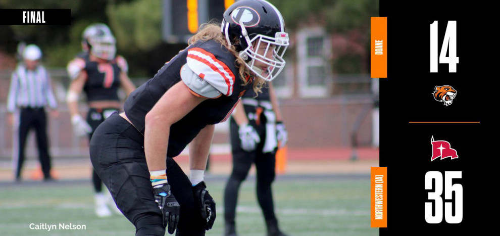 Northwestern Pulls Away in 4th Qtr to Top Football